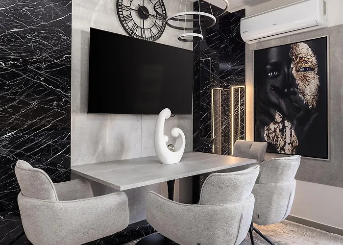 Blazer On The Sea Apartment